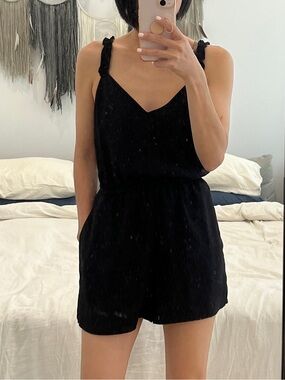 Wilfred Black Ruffled Strap Romper shorts XS